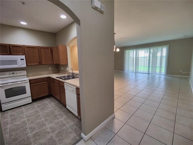 Foto del edificio - 2980 Ashland Ln S