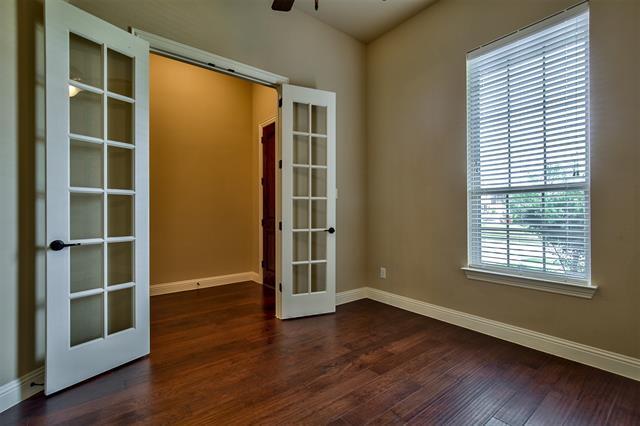 Building Photo - 7917 Lake Worth Cove