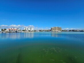 Building Photo - 705 Gulf Shore Dr