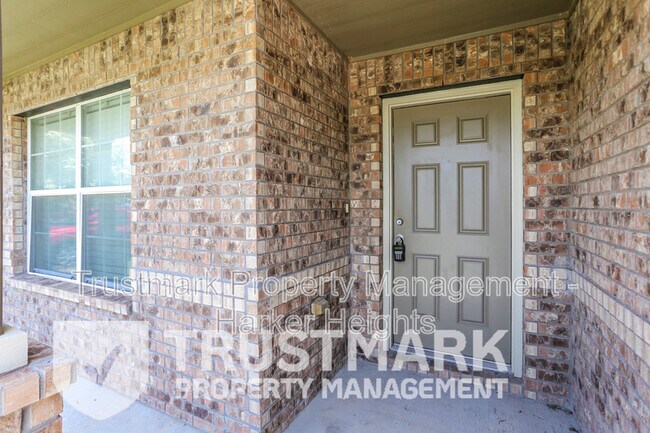 Foto del edificio - 1321 Cozy Creek Dr