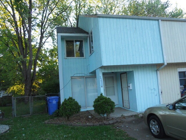 Primary Photo - 2200 Morningside Cir