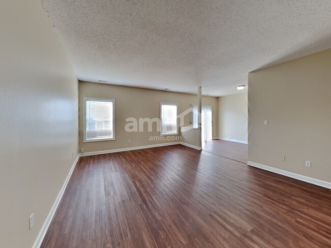 Building Photo - 9675 Lomax Drive
