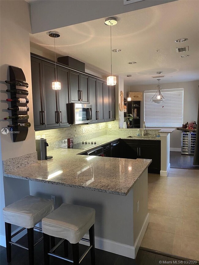 Building Photo - 3942 Coral Heights Way