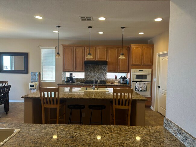 Foto del edificio - 8208 Seven Falls St