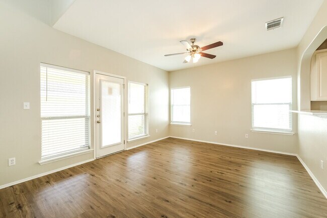 Foto del edificio - 507 McGarity
