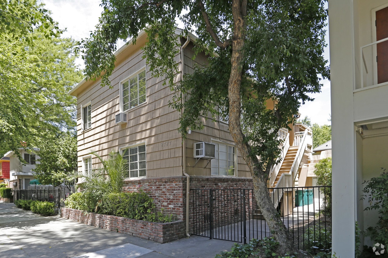 2727 I St, Sacramento, CA 95816 Apartments Sacramento, CA