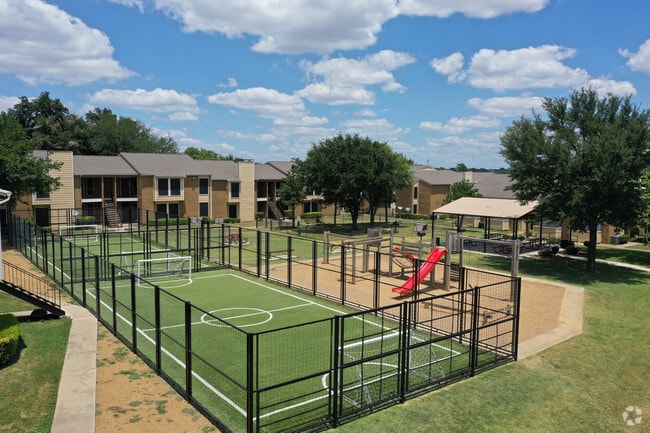Building Photo - St. Croix Apartments