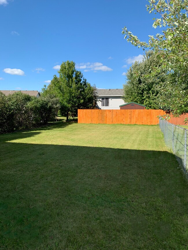 6077 Mill Run Rd, Monticello, MN 55362 Townhome Rentals in Monticello