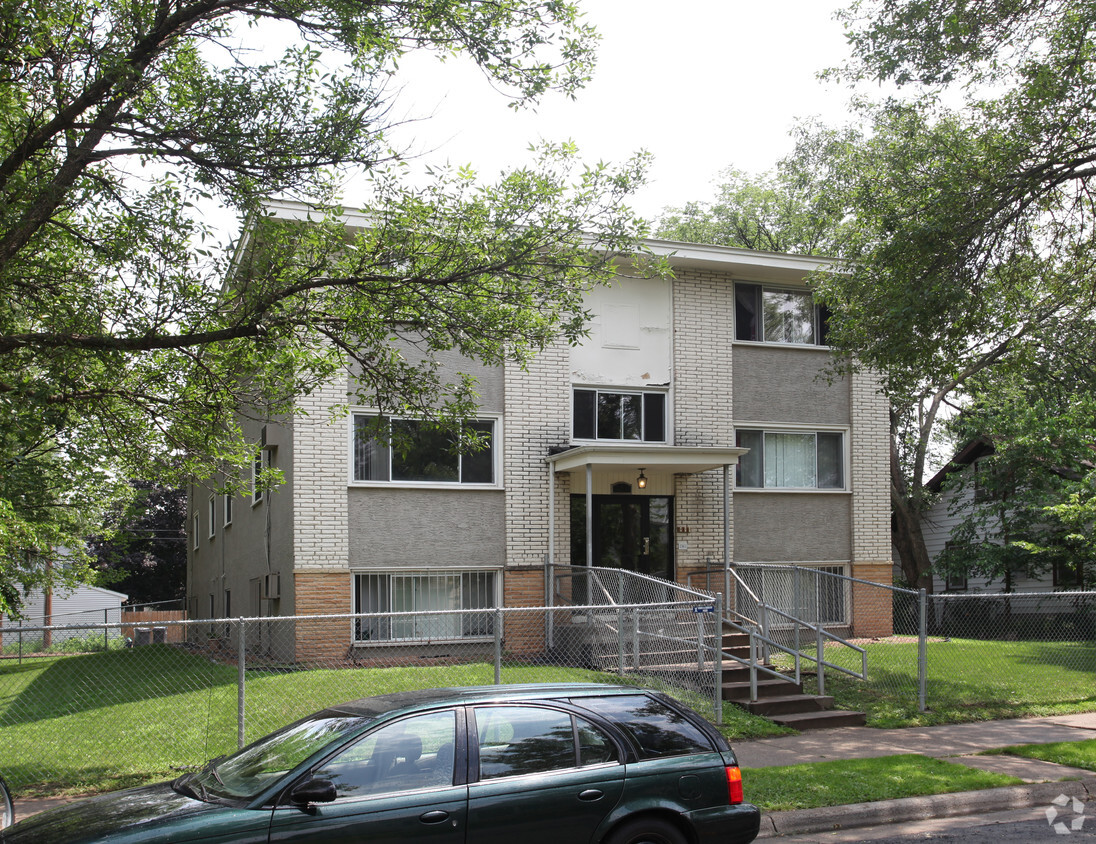 Primary Photo - 3021 Longfellow Ave