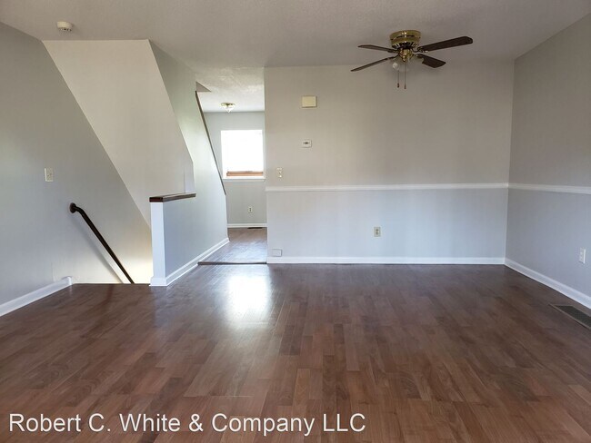 Building Photo - 2 br, 1.5 bath House - 176 Oakland St Unit E