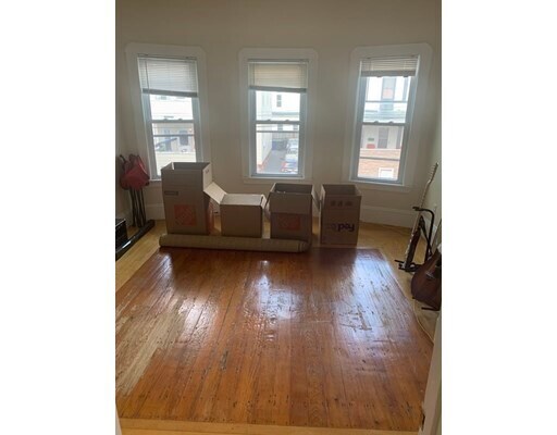 Foto del edificio - 21 Charnwood Rd