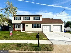 Building Photo - 7660 Wyndam Rd