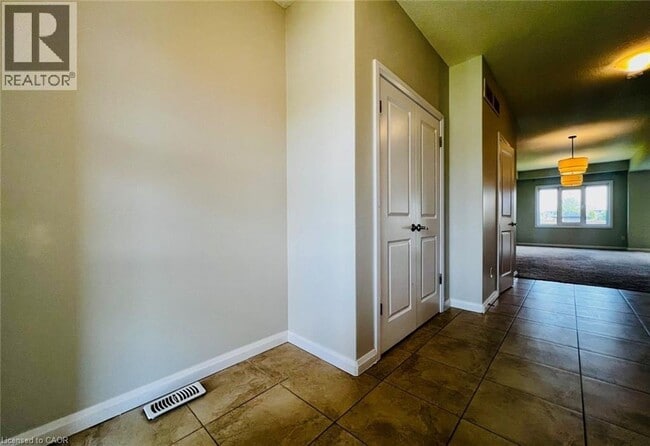 Building Photo - 2319 Evans Blvd