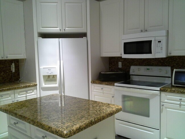 Building Photo - 4091 Plumbago Pl