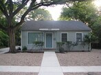 Foto principal - UT PRE-LEASE: Incredible 5 bed/2 bath remo...