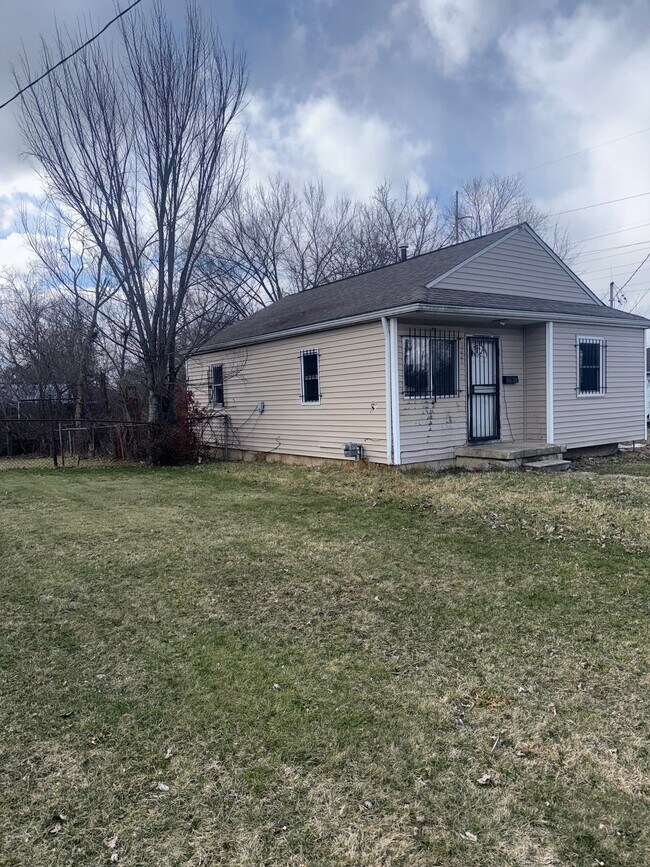 Building Photo - 3221 Burgess St