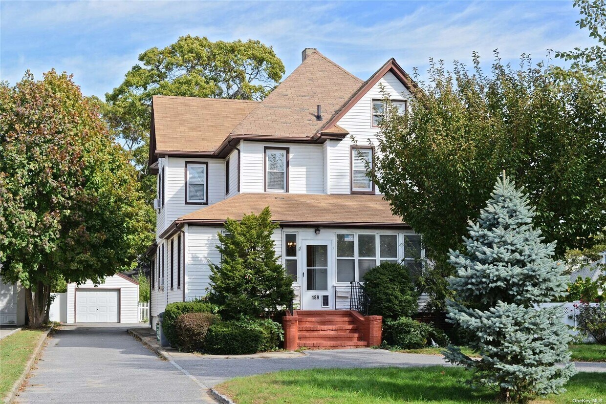 Primary Photo - 189 Forest Ave