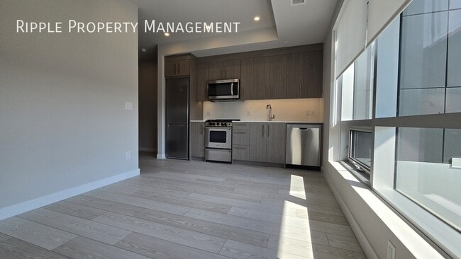 Building Photo - Modern 1 Beds, 1 Baths Apartment/Condo | N...