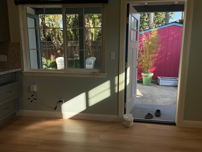 Front view - 522 S 13th St