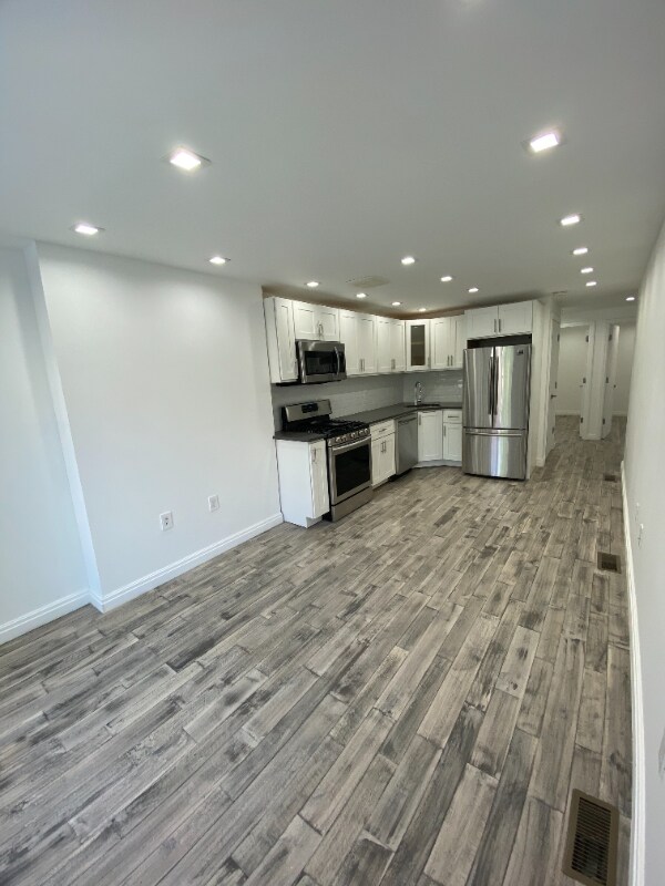 Foto del edificio - 744 Decatur St