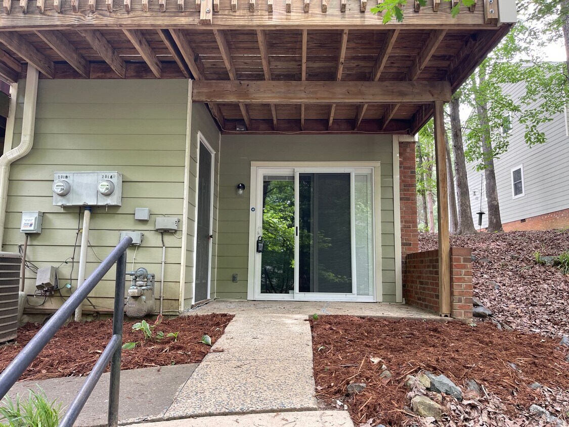 201 Cedarwood Ln, Carrboro, NC 27510 Condo for Rent in Carrboro, NC