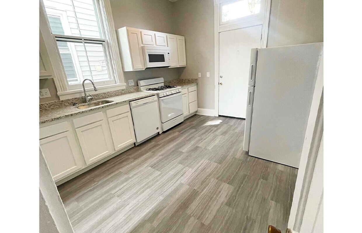 Foto principal - 112 W Nixon St