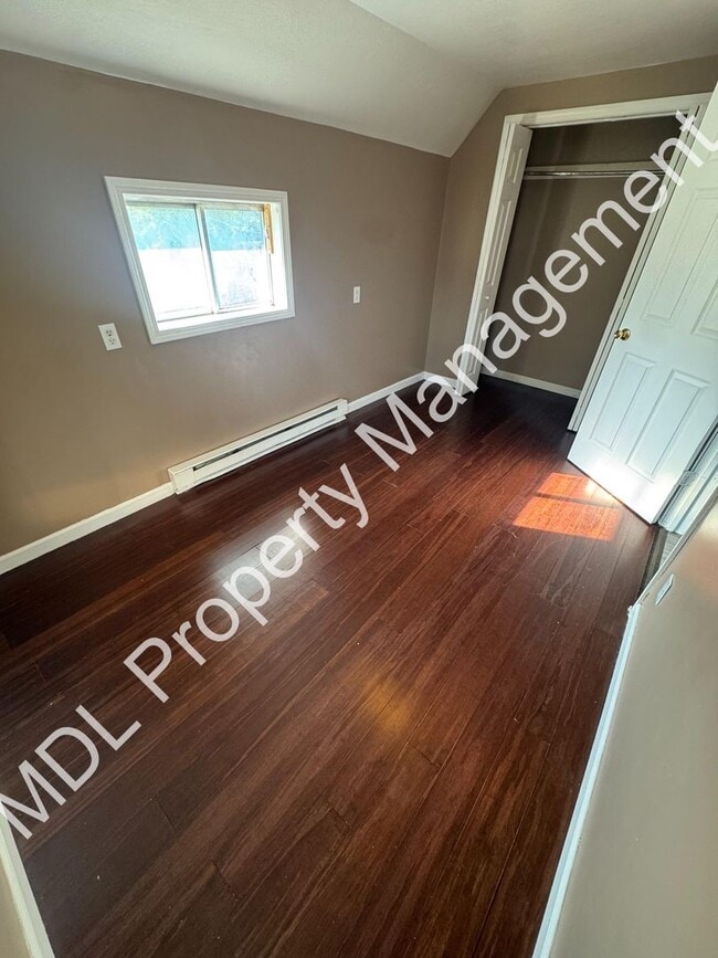 Foto del edificio - 408 N Webster St