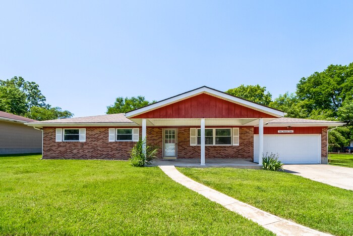 Primary Photo - Cute 3 Bedroom in Cincy