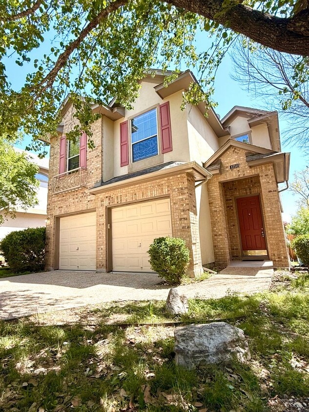 Primary Photo - **MOVE IN SPECIAL** 2-Story 3 Bedroom / 2....