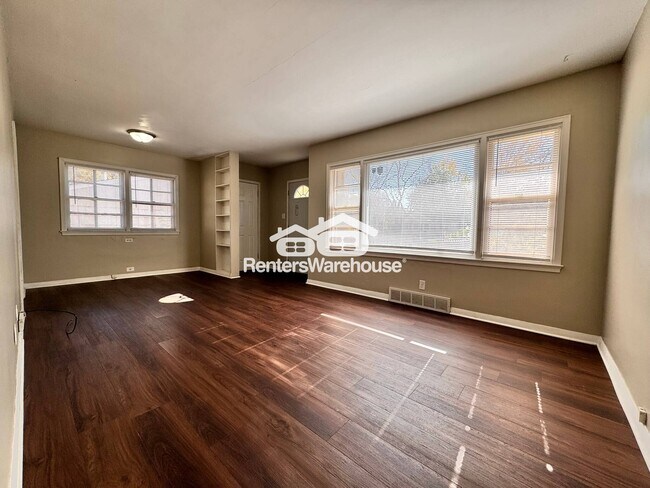 Foto del edificio - 709 Bell Ave