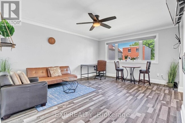 Photo du bâtiment - 124 Marier Ave