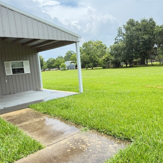 Foto del edificio - 5947 Farm to Market Rd 1459