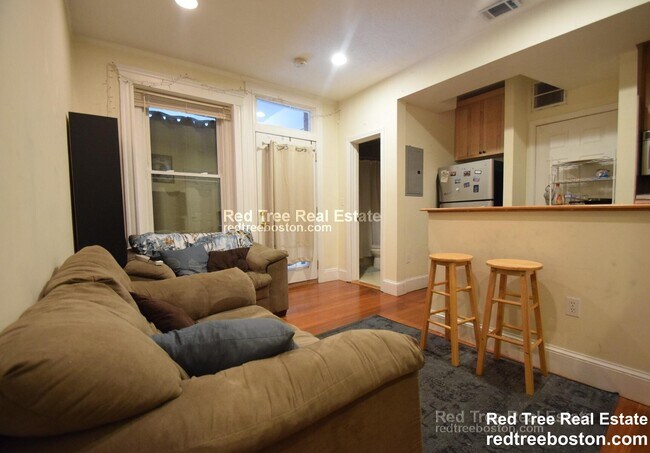 Building Photo - 191 Winthrop Rd