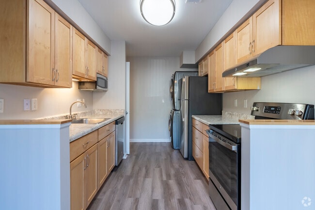 Interior Photo - Walkabout Creek