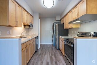 Interior Photo - Walkabout Creek