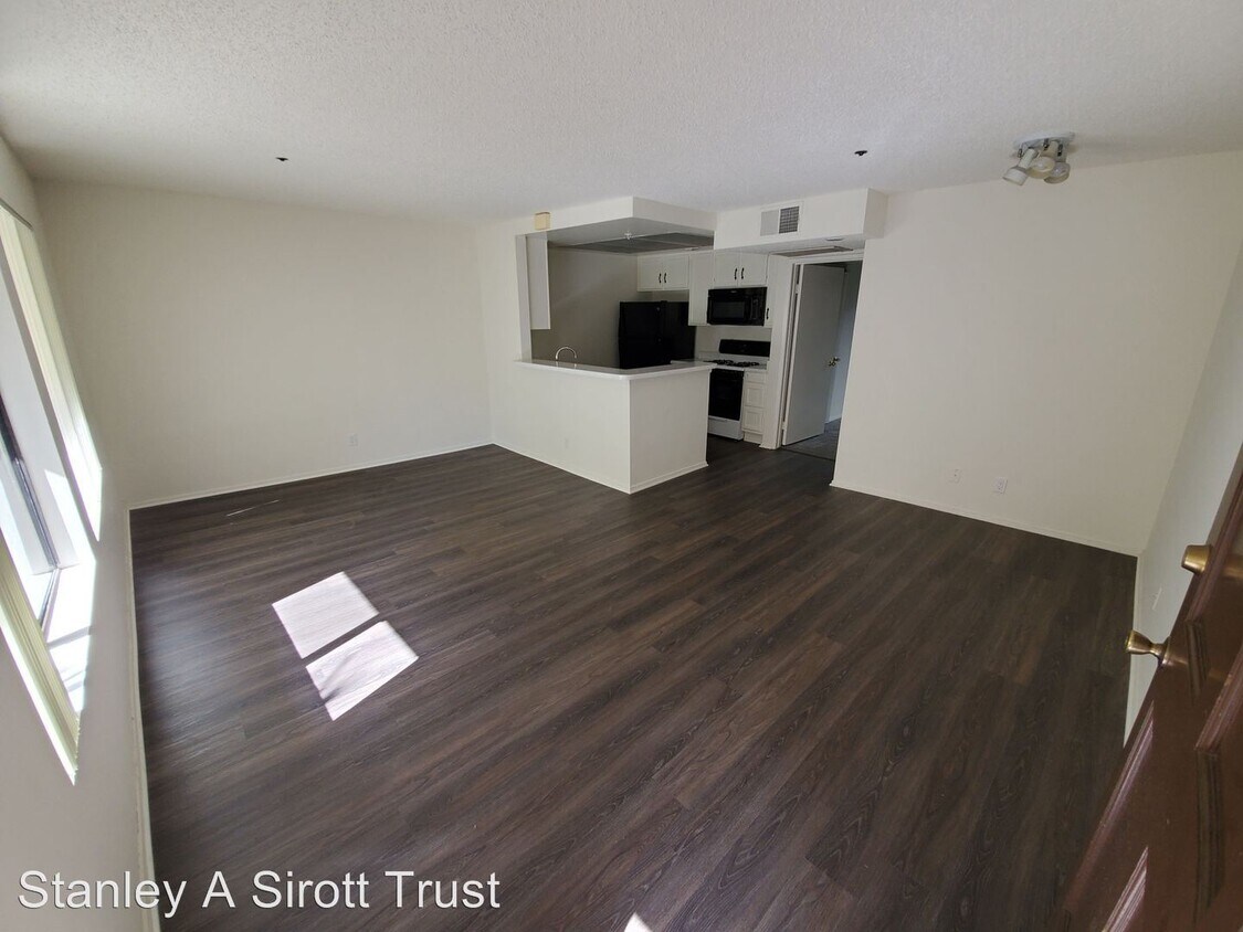 Foto principal - 1300 E California Ave