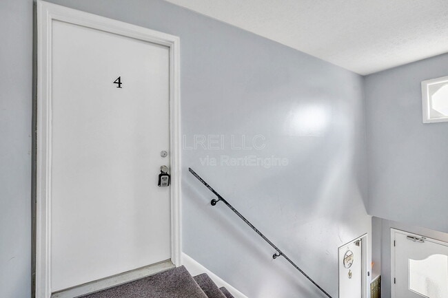 Building Photo - 3325 Breckenridge Ln