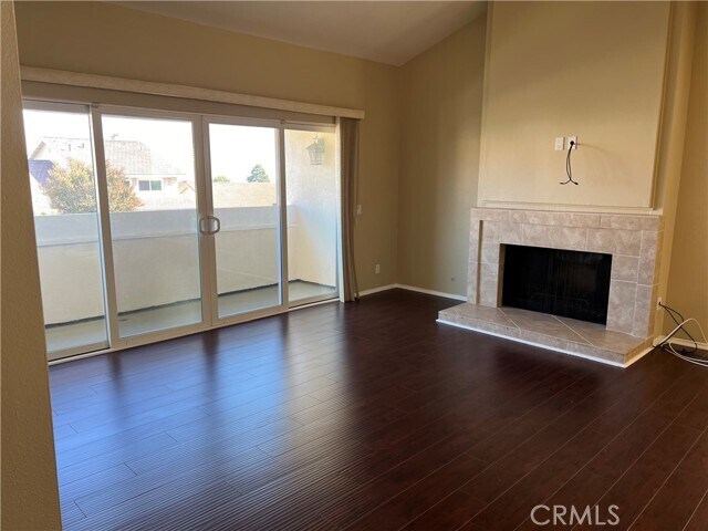 Foto del edificio - 3212 Singingwood Dr