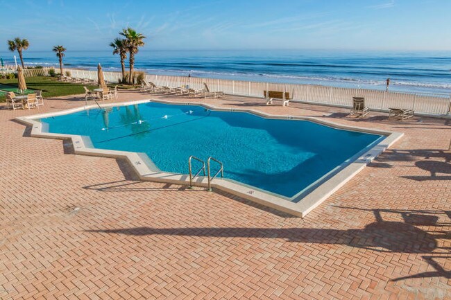 Foto del edificio - 2828 N Atlantic Ave