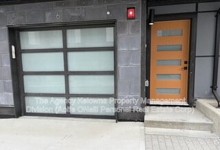 Building Photo - 1980 Upper Sundance Dr