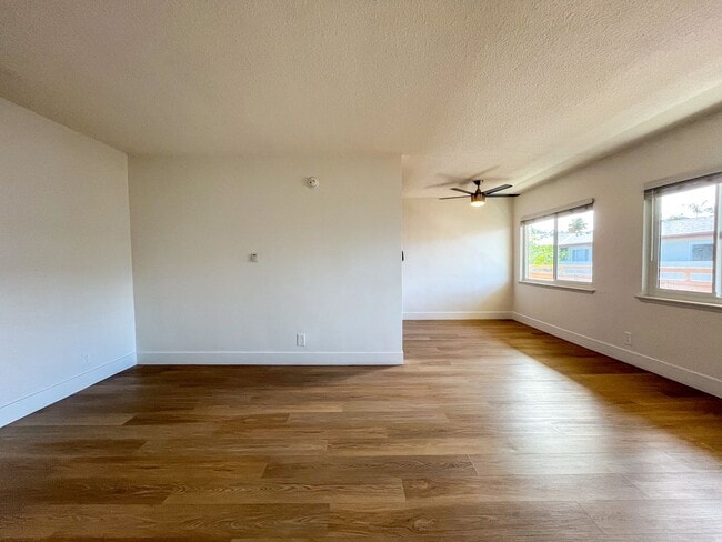 Interior Photo - 3910 Coco Ave