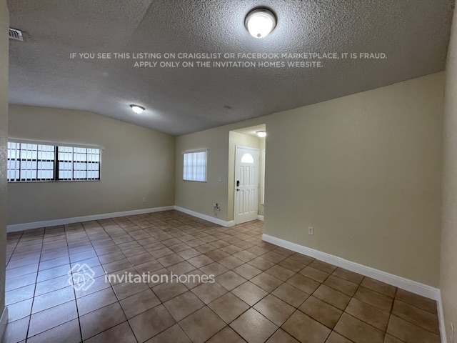 Foto del edificio - 1301 SW 138th Ct