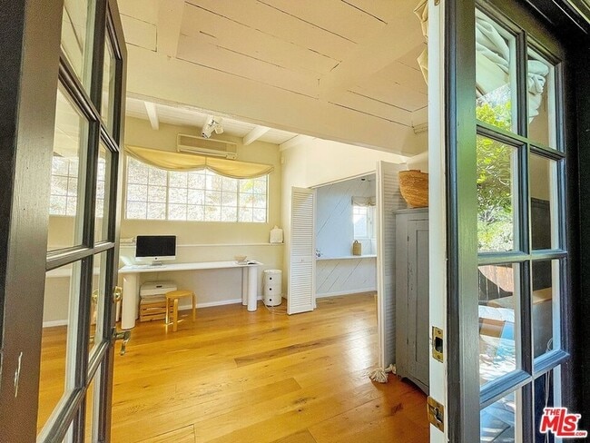 Foto del edificio - 10211 Seabury Ln