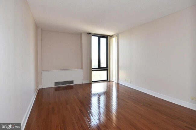 Foto del edificio - 429 N St SW