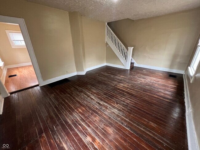 Foto del edificio - 2821 E 13th St