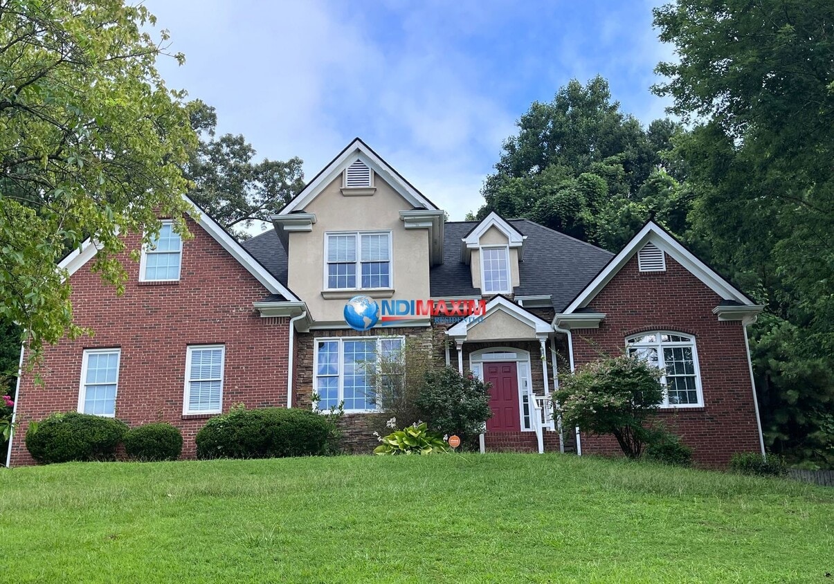 Primary Photo - Beautiful large 6-bedroom house in Dacula