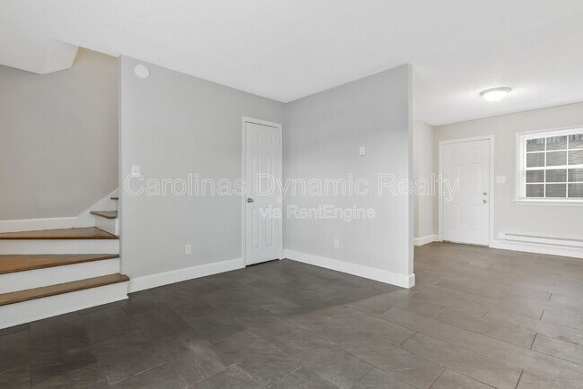 Foto del edificio - 321 S Gardner Ave