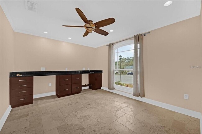 Building Photo - 3499 Summerwood Way