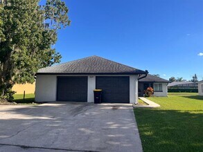 Building Photo - 504 Blackbird Ln