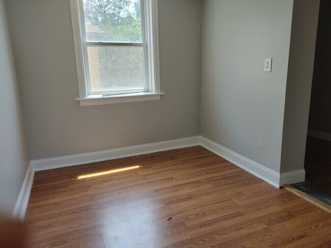Foto del edificio - 8408 S Kingston Ave